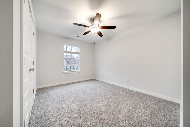 1141 Kennesaw Blvd, Gallatin, TN 37066