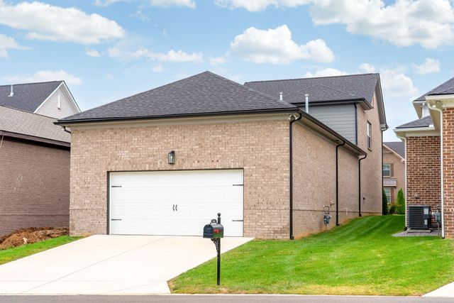 1141 Kennesaw Blvd, Gallatin, TN 37066