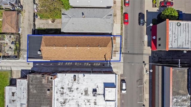 2935 Yemans Street, Hamtramck, MI 48212