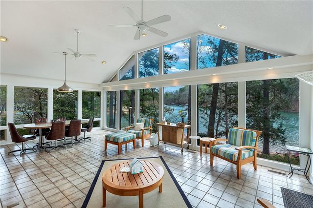3 Wave Court, Salem, SC 29676
