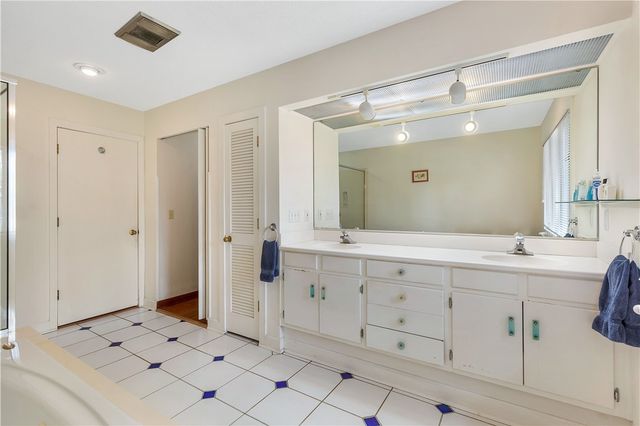 3 Wave Court, Salem, SC 29676