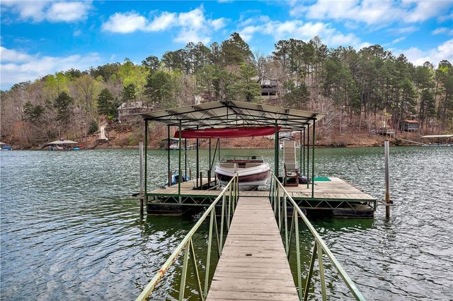 3 Wave Court, Salem, SC 29676