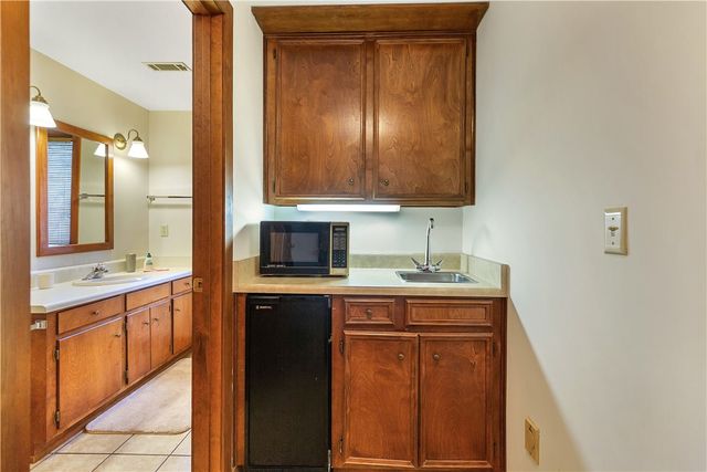 3 Wave Court, Salem, SC 29676