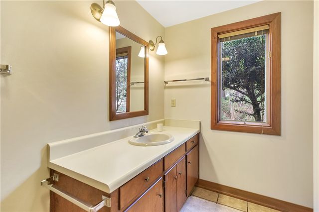 3 Wave Court, Salem, SC 29676