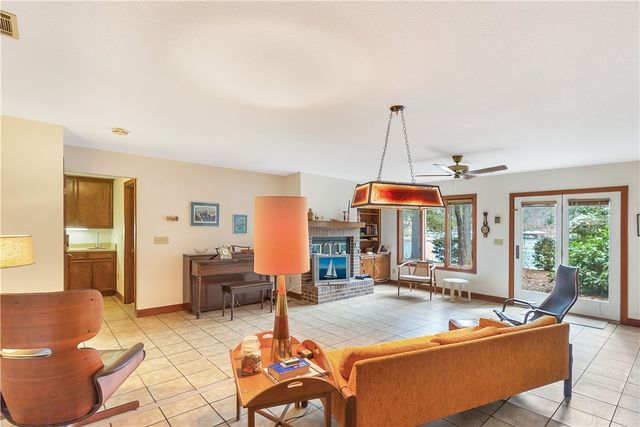 3 Wave Court, Salem, SC 29676
