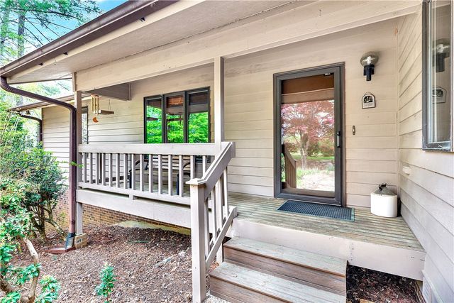 3 Wave Court, Salem, SC 29676