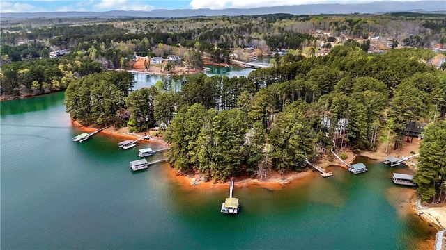 3 Wave Court, Salem, SC 29676