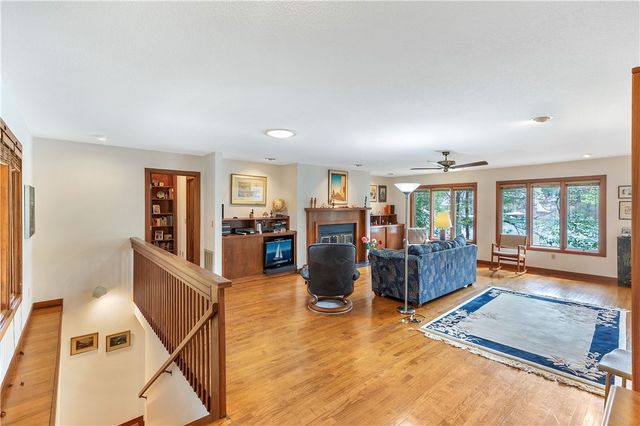 3 Wave Court, Salem, SC 29676