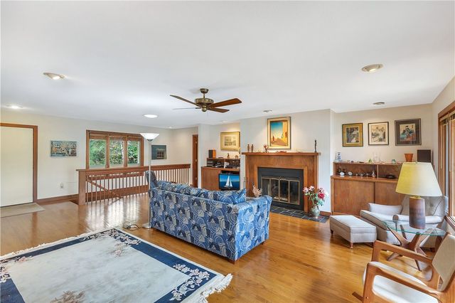 3 Wave Court, Salem, SC 29676