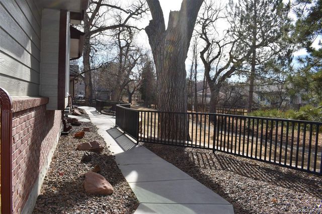 1030 W 112th Avenue 204, Northglenn, CO 80234