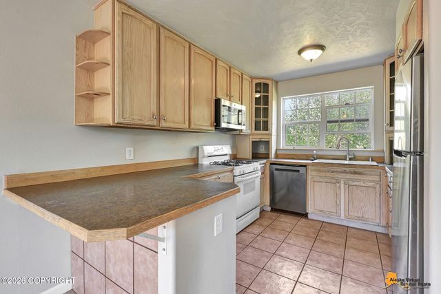 3040 N Seagull Drive, Palmer, AK 99645