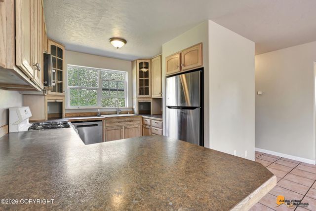 3040 N Seagull Drive, Palmer, AK 99645