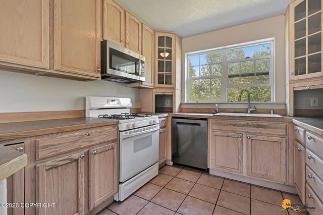 3040 N Seagull Drive, Palmer, AK 99645
