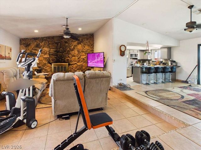 101 Comstock Street, Pahrump, NV 89048