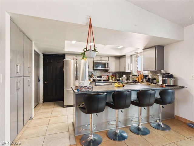 101 Comstock Street, Pahrump, NV 89048