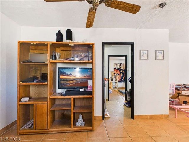 101 Comstock Street, Pahrump, NV 89048