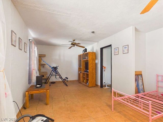 101 Comstock Street, Pahrump, NV 89048
