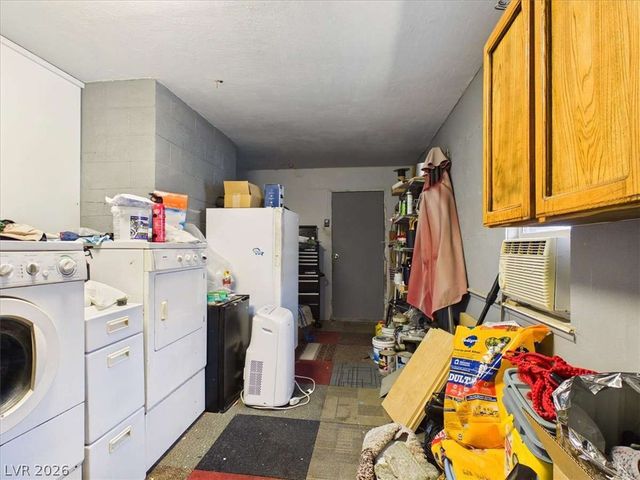 101 Comstock Street, Pahrump, NV 89048