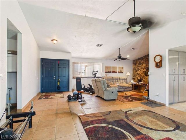101 Comstock Street, Pahrump, NV 89048