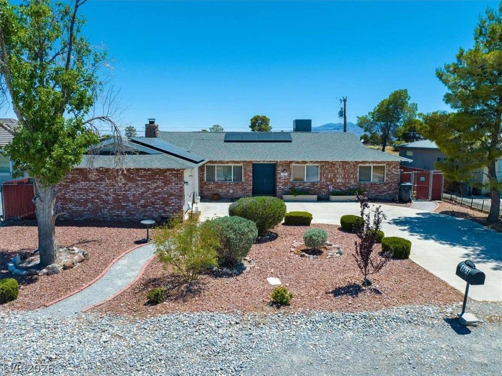 101 Comstock Street, Pahrump, NV 89048