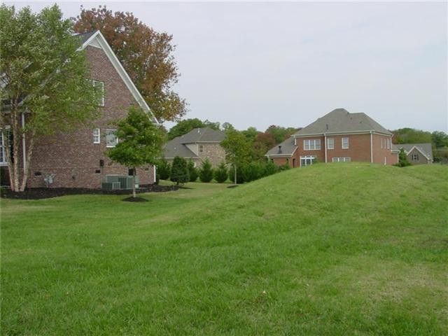 1300 Bull Run Ct, Nolensville, TN 37135