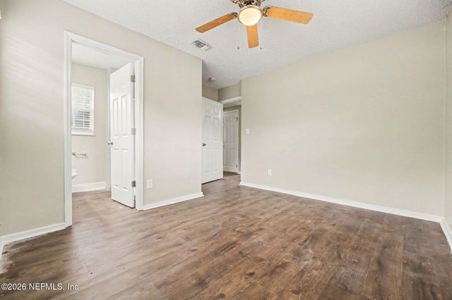 8061 DELAROCHE Drive, Jacksonville, FL 32210