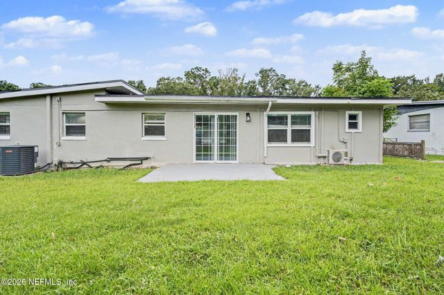 8061 DELAROCHE Drive, Jacksonville, FL 32210
