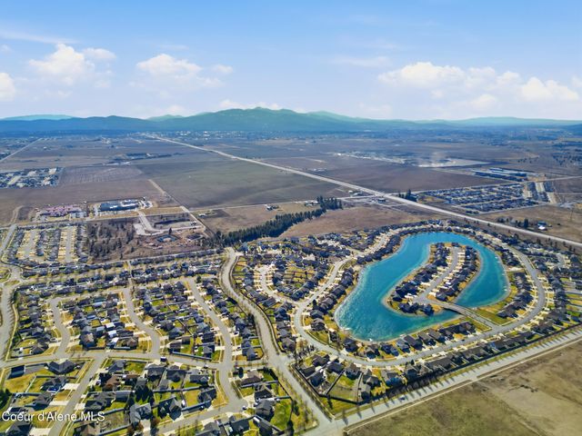 13421 N Shimmering CT, Rathdrum, ID 83858