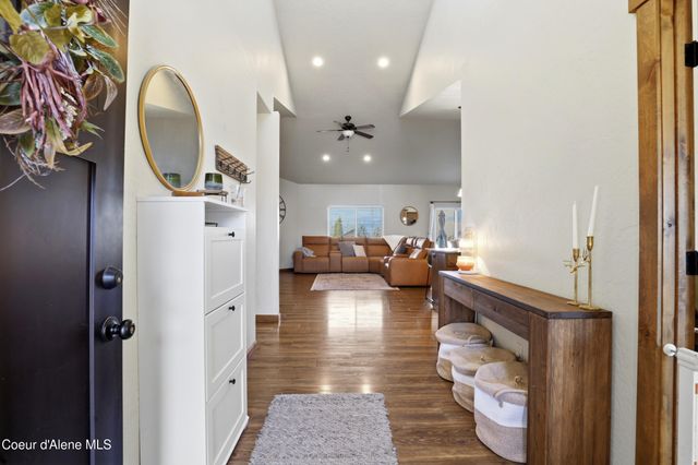 13421 N Shimmering CT, Rathdrum, ID 83858