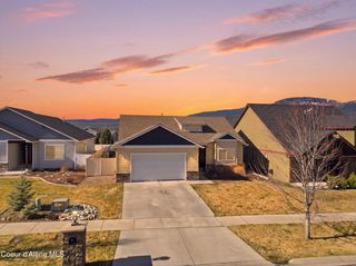 13421 N Shimmering CT, Rathdrum, ID 83858