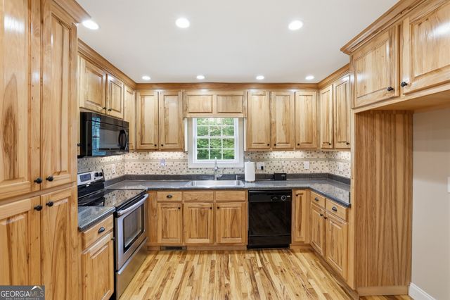 9178 Skitts Mountain Drive, Clermont, GA 30554