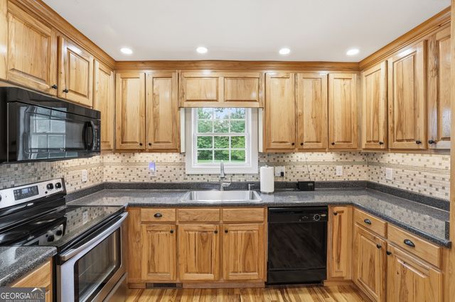 9178 Skitts Mountain Drive, Clermont, GA 30554