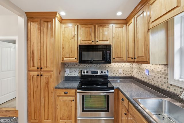 9178 Skitts Mountain Drive, Clermont, GA 30554
