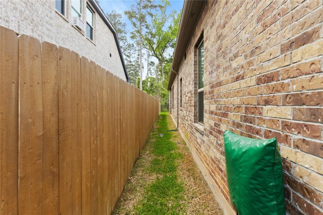 231 Bee Balm Court, Conroe, TX 77304