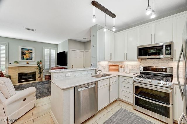 251 South Green Valley Parkway 2814, Henderson, NV 89012