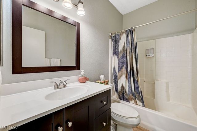 251 South Green Valley Parkway 2814, Henderson, NV 89012