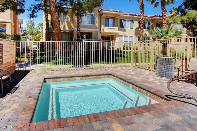 251 South Green Valley Parkway 2814, Henderson, NV 89012