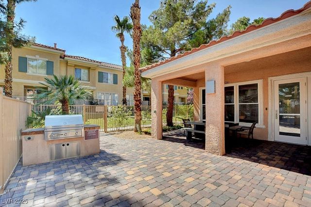 251 South Green Valley Parkway 2814, Henderson, NV 89012