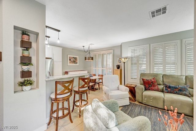 251 South Green Valley Parkway 2814, Henderson, NV 89012