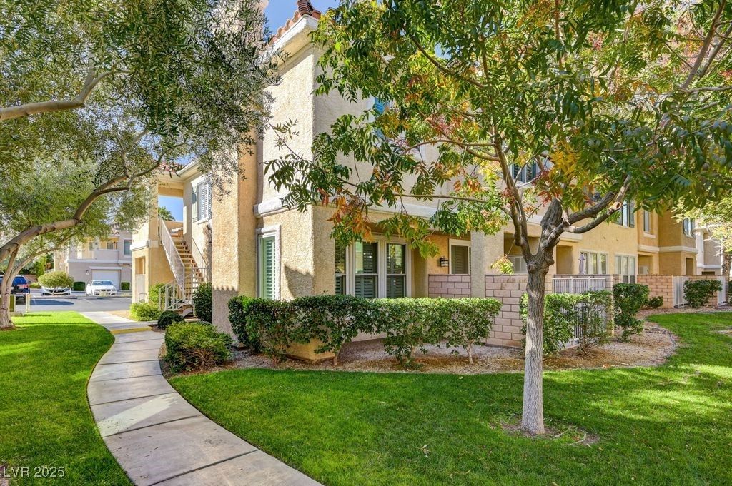 251 South Green Valley Parkway 2814, Henderson, NV 89012