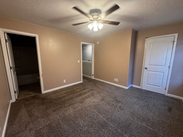 228 Woodland Valley Ln, Clarksville, TN 37040