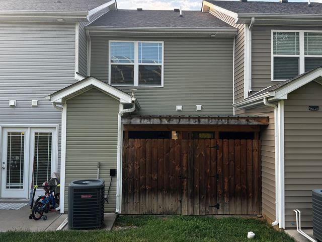 228 Woodland Valley Ln, Clarksville, TN 37040