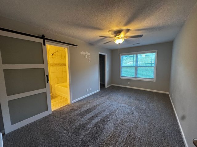 228 Woodland Valley Ln, Clarksville, TN 37040