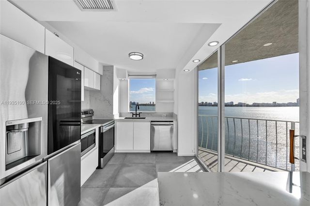 7601 E Treasure Dr 920, North Bay Village, FL 33141