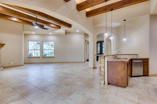 101 Indian Bend DR, Lakeway, TX 78734