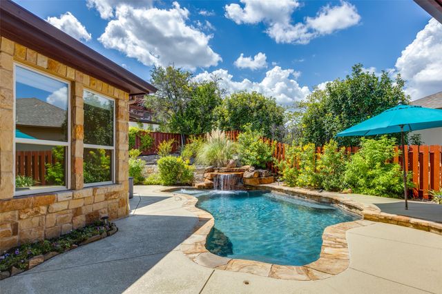101 Indian Bend DR, Lakeway, TX 78734