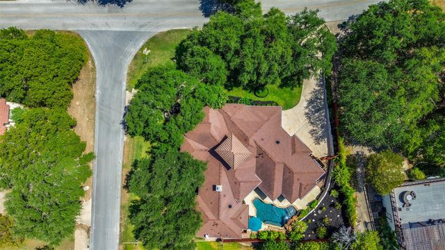 101 Indian Bend DR, Lakeway, TX 78734