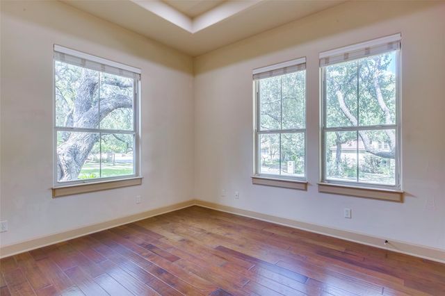 101 Indian Bend DR, Lakeway, TX 78734