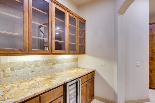 101 Indian Bend DR, Lakeway, TX 78734