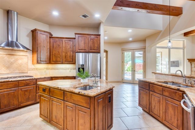 101 Indian Bend DR, Lakeway, TX 78734